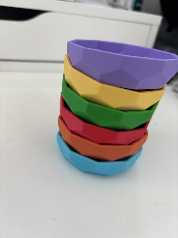 Sensoryplay sorteerbakjes regenboog